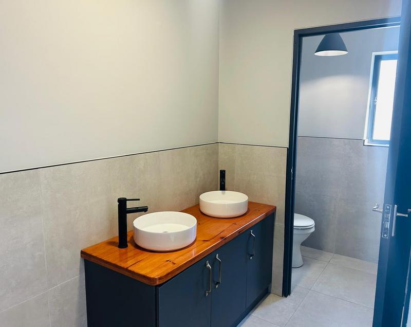 3 Bedroom Property for Sale in De Zoete Inval Western Cape
